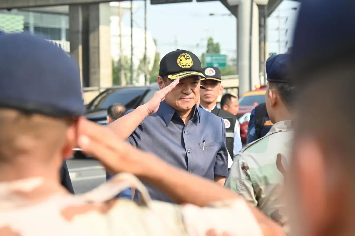 มท. เปิดศูนย์ปฏิบัติการป้องกัน ลดอุบัติเหตุ ช่วงเทศกาลสงกรานต์ 2567