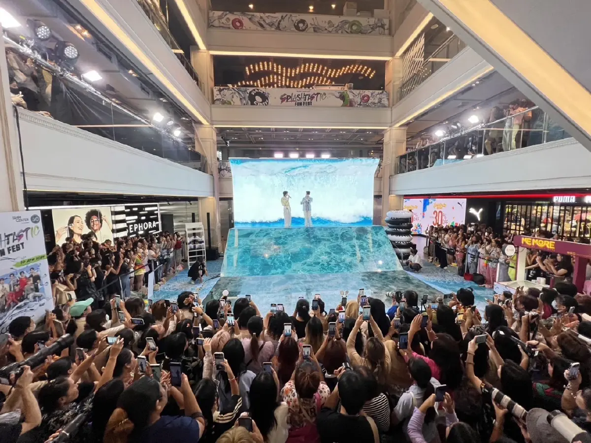 ภาพบรรยากาศ 'สงกรานต์ 2567' ที่ สยามพารากอน สยามเซ็นเตอร์ และสยามดิสคัฟเวอรี่