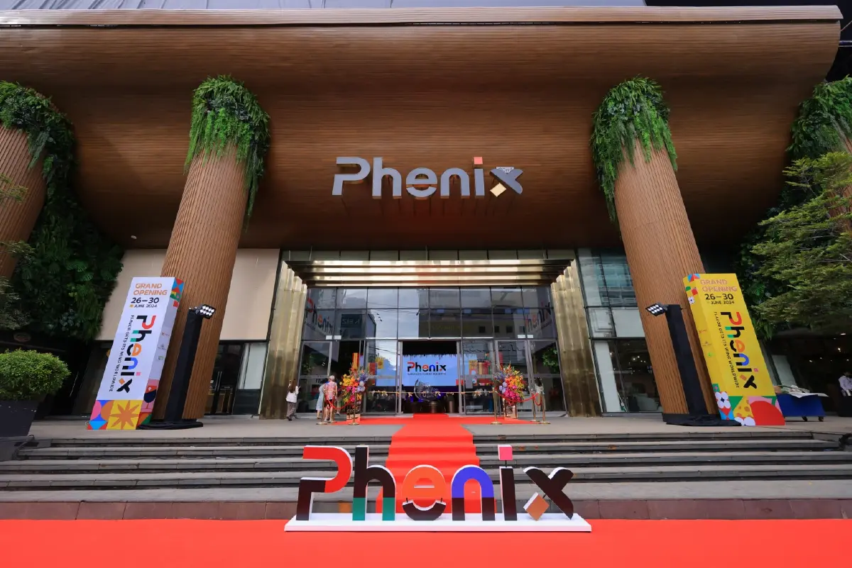ทายาทเจ้าสัวเจริญ ลุย ‘มูเก็ตติ้ง’ ดึงต่างชาติ-คนไทย ขอพรที่ ‘Phenix’ ฉ่ำๆ