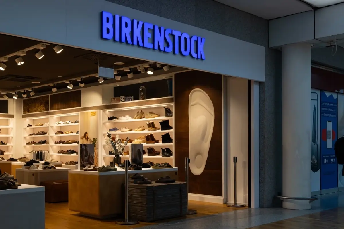 ทำไม ‘Birkenstock’ เพิ่งดังมากๆ ทั้งที่เกิดมาแล้ว 250 ปี