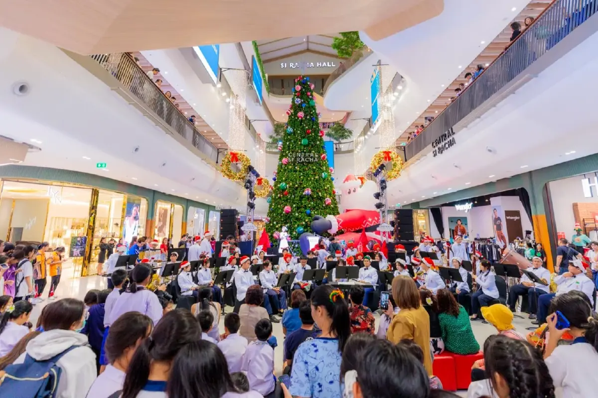 เปิดแล้ว 40 แลนมาร์คต้นคริสต์มาส ที่ศูนย์การค้าเซ็นทรัล ดึงคนไทยฉลองใหญ่