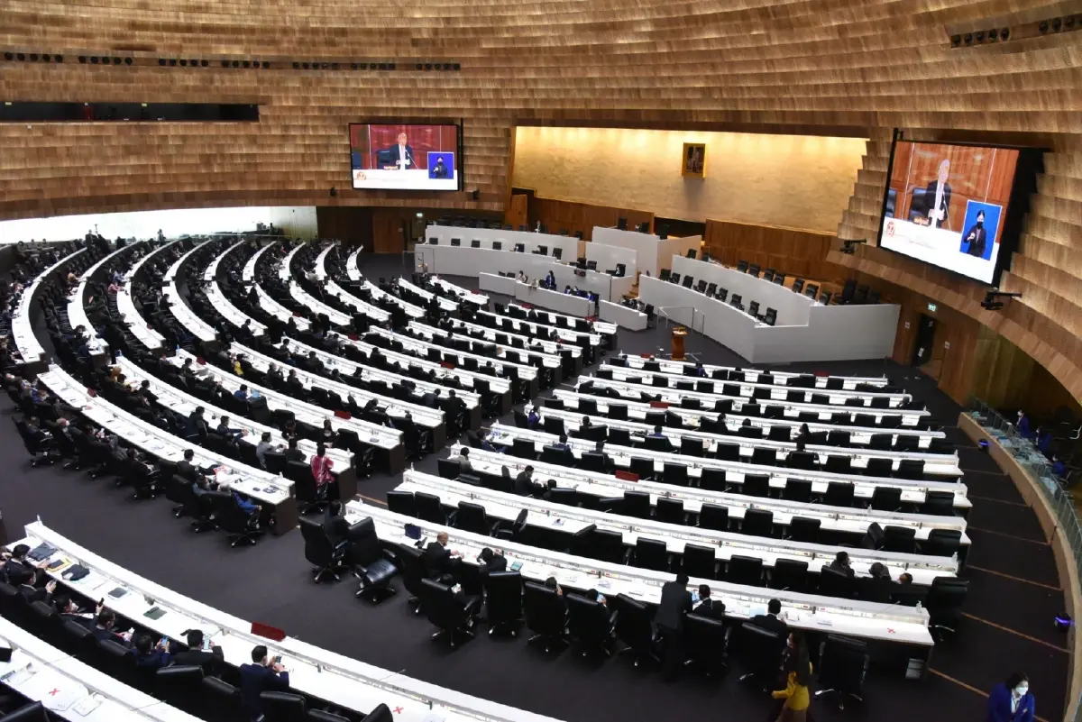 ตระบัดสัตย์ รื้อ 'รธน.ใหม่' ?  ‘ด่านยาก’ การเมืองพรรคร่วม