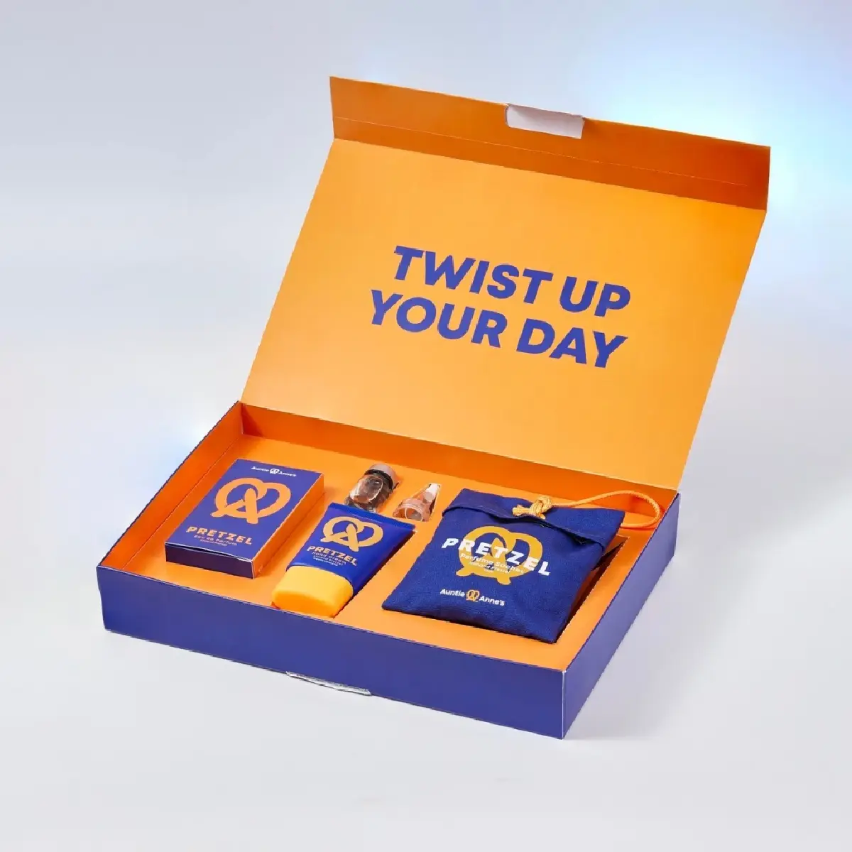 อยากตัวหอมเหมือนขนมปัง ? Auntie Anne’s ขายน้ำหอม ’กลิ่น Pretzel’ ราคา 950 บาท/ขวด