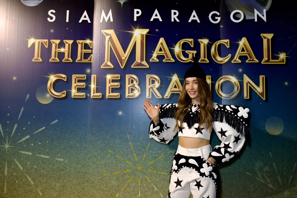 เปิดภาพ เคานต์ดาวน์ ‘สยามพารากอน’ สุดร้อนแรง หนุนทราฟฟิกพุ่ง 3 แสนคน