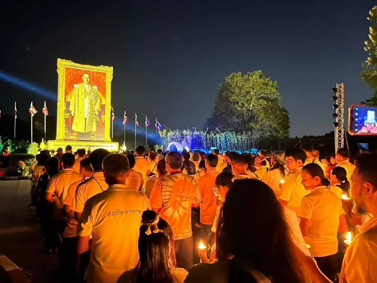 วันสุดท้าย พิพิธภัณฑ์การเกษตร เนืองแน่นอบอุ่นน้อมรำลึก ในหลวงราชกาลที่9