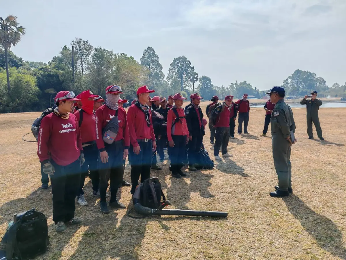 คุมได้แล้ว "ไฟป่าเขาใหญ่" สนธิกำลัง - ส่ง ฮ.​ ช่วยสกัดไฟ พบเสียหายประมาณ 60 ไร่