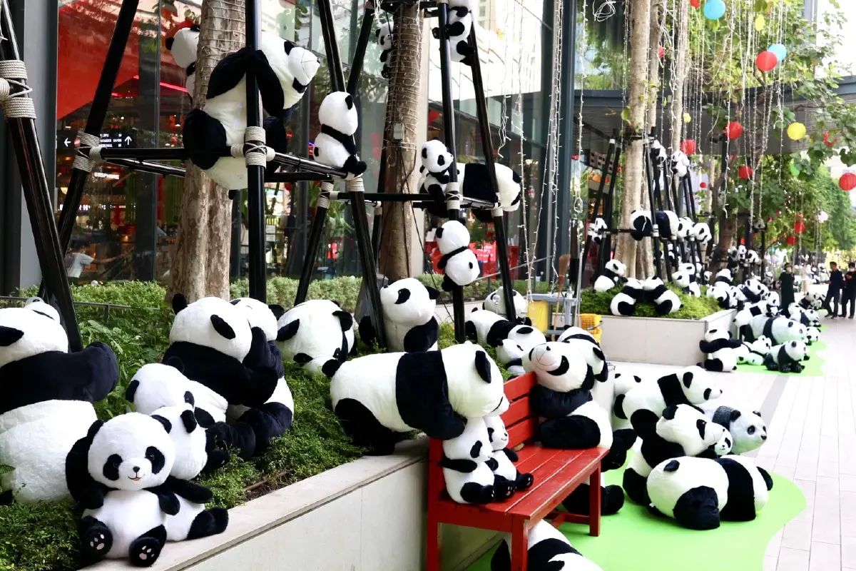 'เอ็ม ดิสทริค' ฉลองตรุษจีน 2568 สุดอลังการ ปักหมุดไทย แลนด์มาร์กท่องเที่ยว