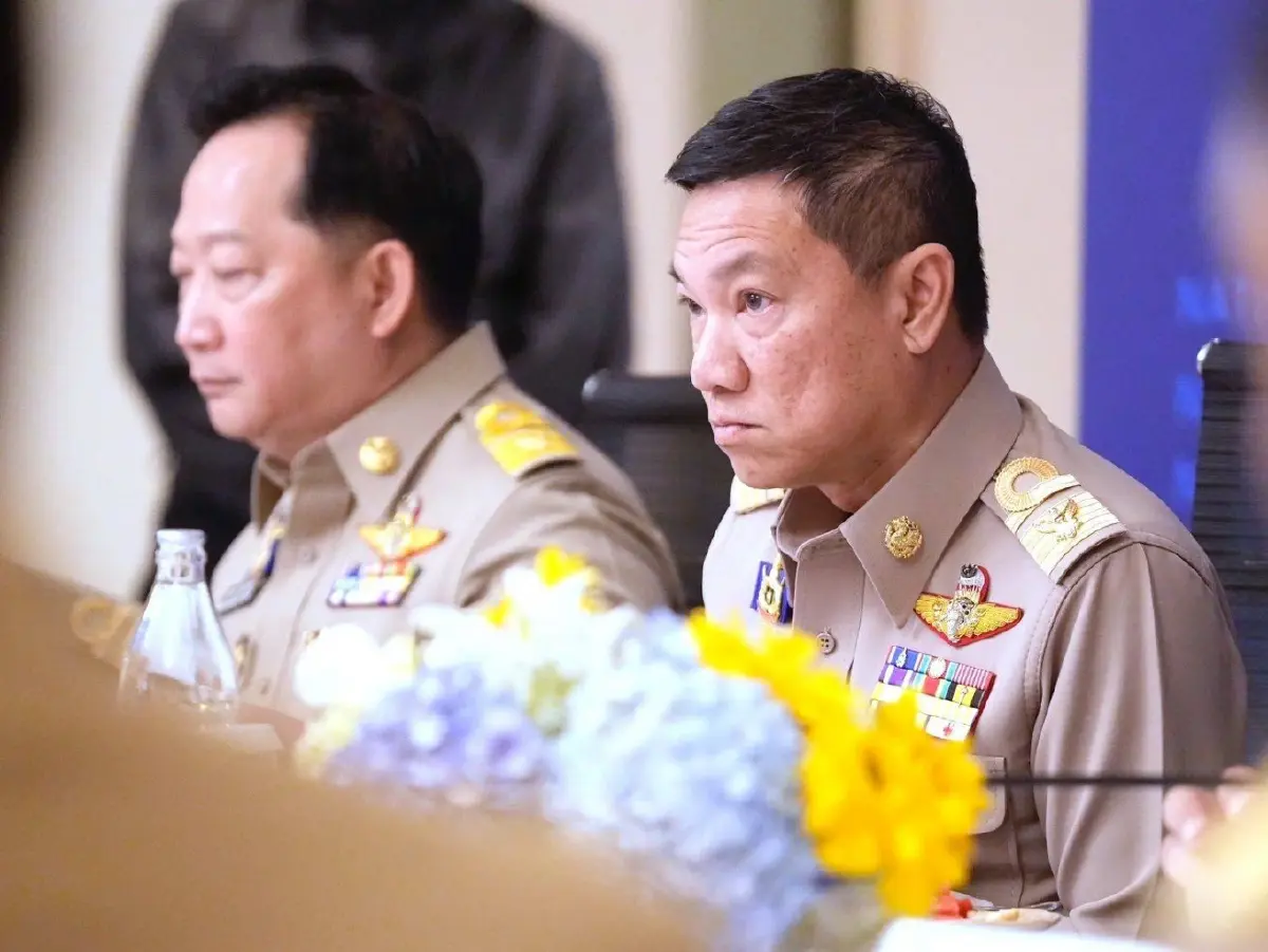 มท.1 นั่งหัวโต๊ะถก ปภ.ช.แก้ไฟป่า ย้ำผู้ว่าฯทุกจังหวัด บังคับใช้กฎหมายเข้ม