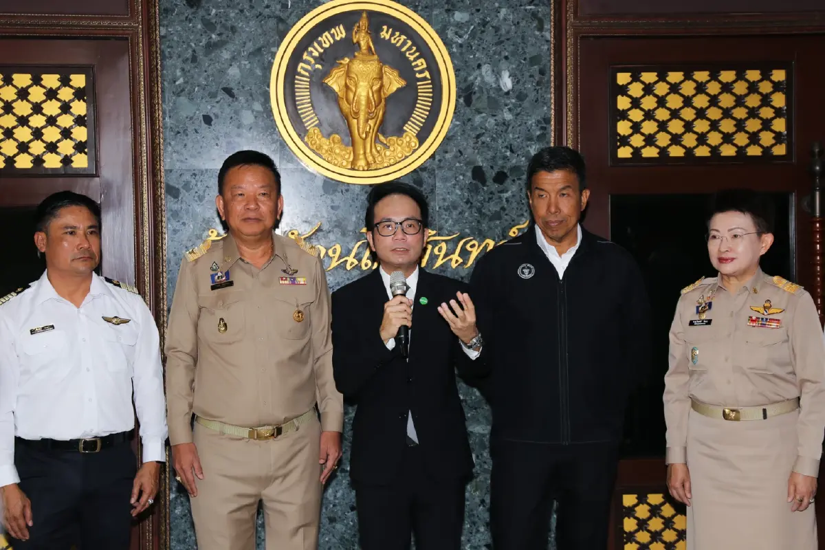 บีไอจี ร่วมสู้ฝุ่น PM 2.5 ส่งมอบน้ำแข็งแห้งให้ กทม. และกรมฝนหลวงฯ