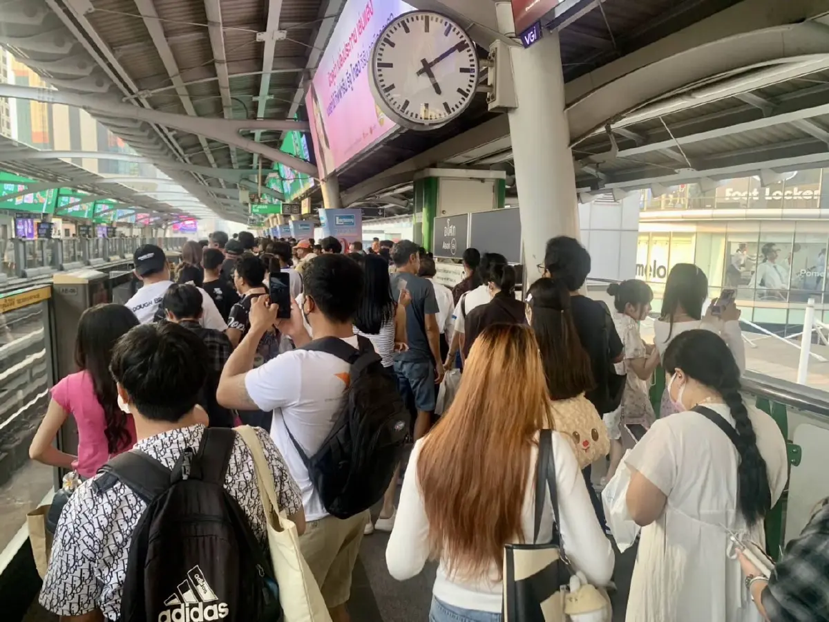 ‘รถไฟฟ้าฟรี’ ดันผู้โดยสารนิวไฮต่อเนื่อง ทะลุ 2.1 ล้านคนเที่ยว
