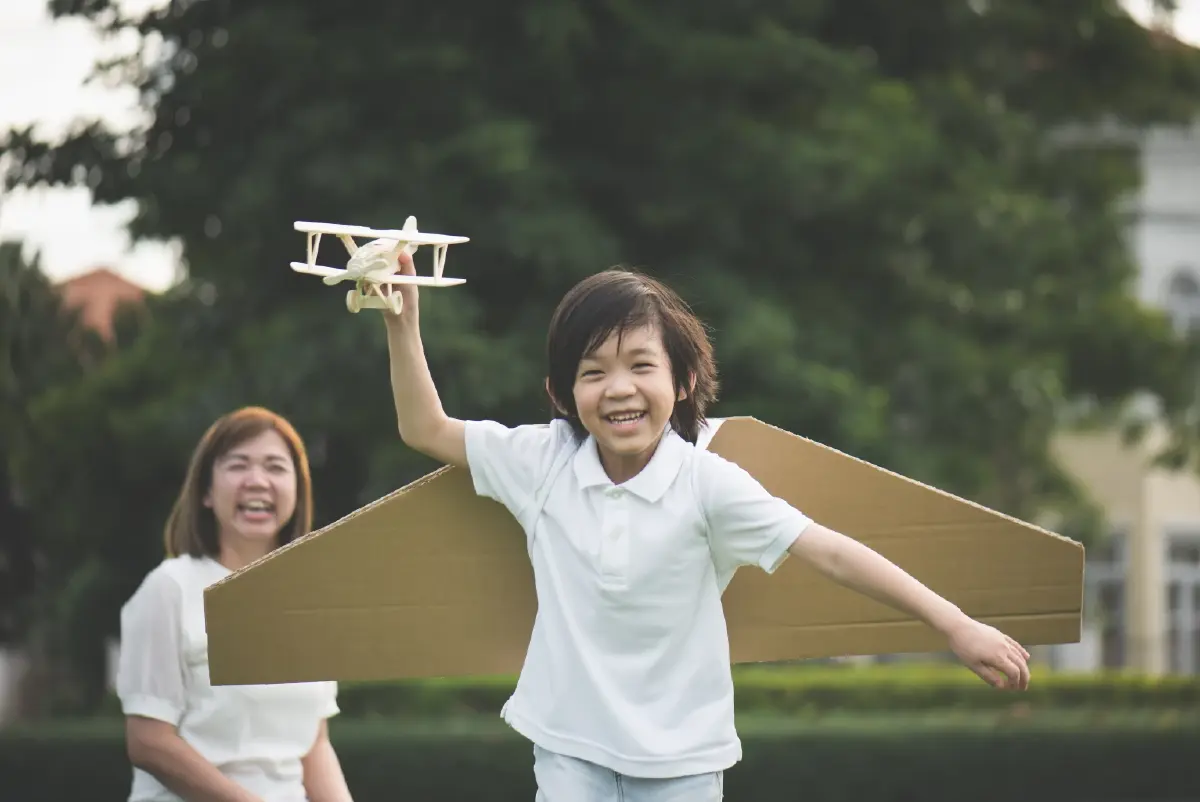 'คู่มือ Free Play : เรียนรู้การเสริมสร้างพัฒนาการให้ลูกด้วยการเล่นอิสระ'