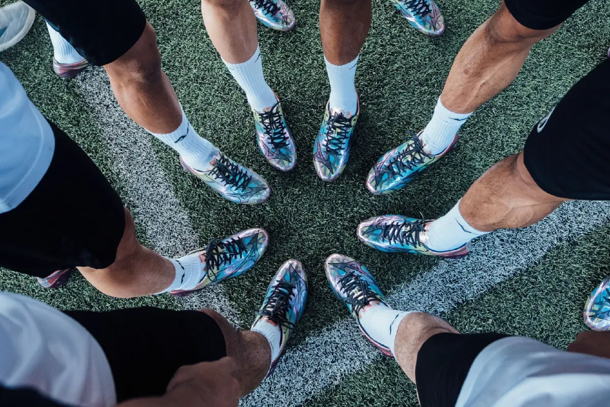 ไวดั่งนินจา! 'Mizuno Alpha II' ทำไมจึงเป็นรองเท้าฟุตบอลตัวจี๊ดที่น่าจับตา