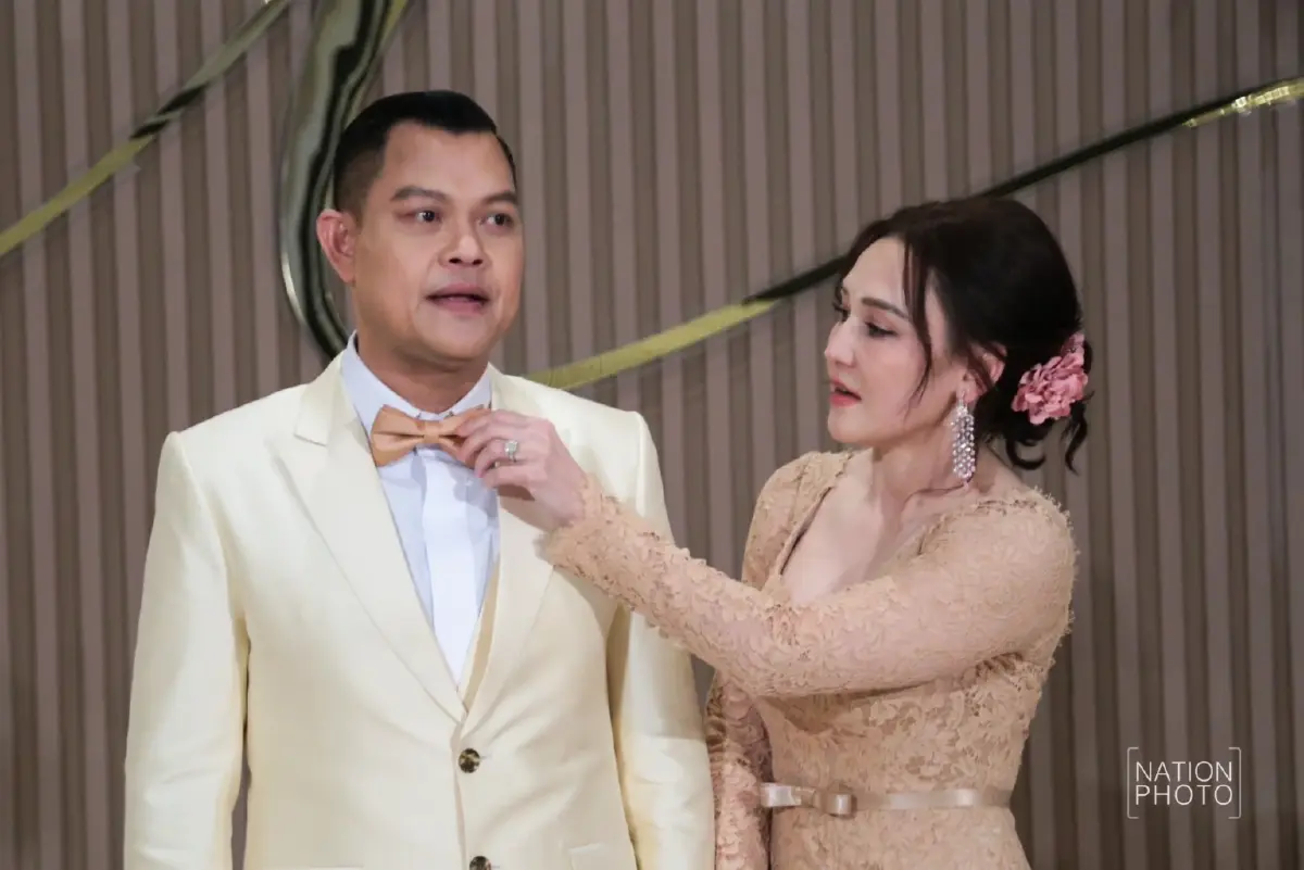 ชื่นมื่น! ชมภาพบรรยากาศ งานวิวาห์ "ธนกร-แคทลีน" นักการเมือง คนดัง แห่ยินดี