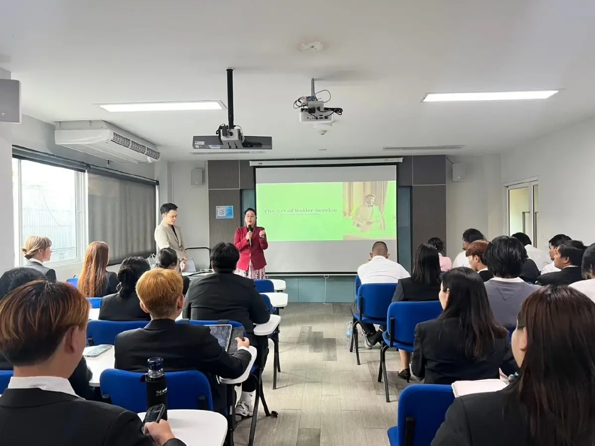 เสริมประสบการณ์งานบริการมูลค่าสูง 'เรียนรู้งาน Butler ของโรงแรมห้าดาว'