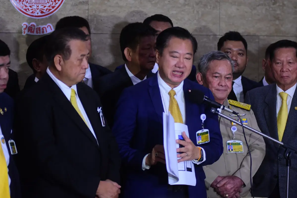 เปิดเกม ‘ฮั้วเลือก สว.’ จุดพลิก รีเซ็ต ‘กกต.’