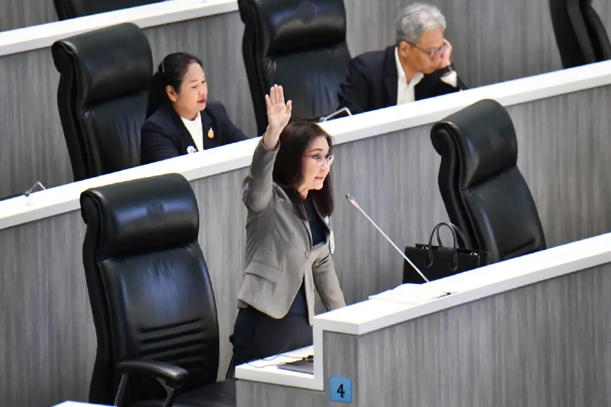 เกมรุกไล่‘ภูมิใจไทย’พ้นรัฐบาล สงครามตัวแทน ทุบ 'สว.สีน้ำเงิน'