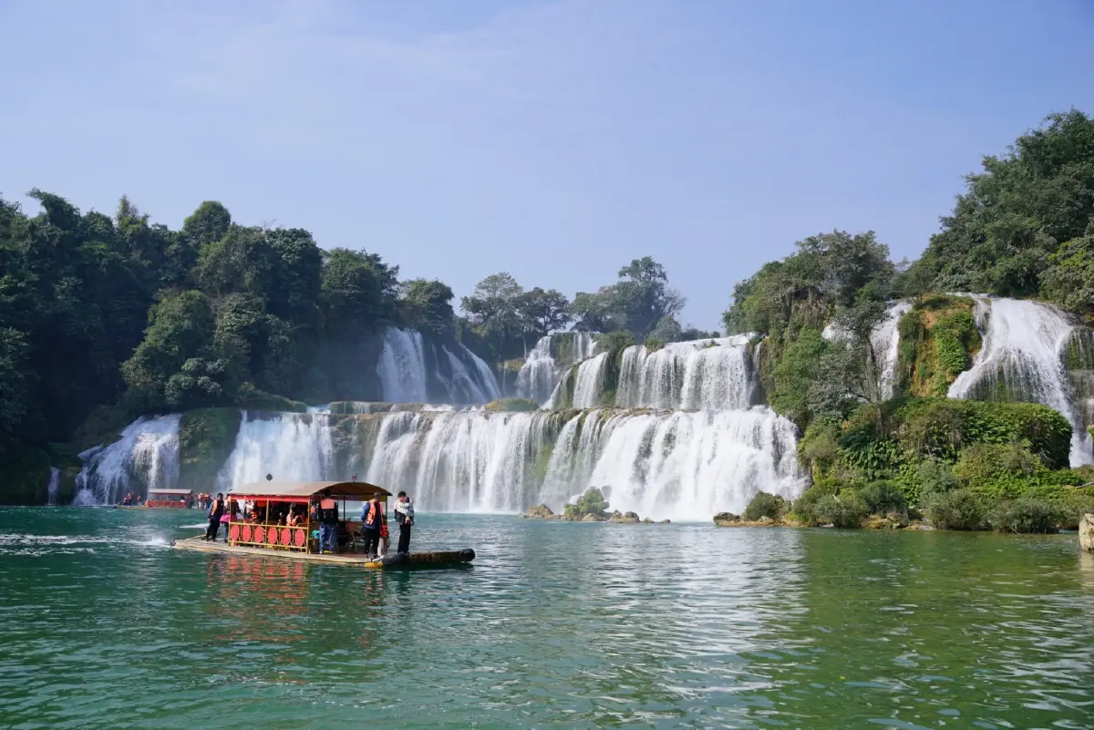 เยือนกว่างสี ดูน้ำตก ดงภูเขา เข้าเวียดนาม กับ อีซูซุ ดีแมคซ์ 2.2 MAXFORCE