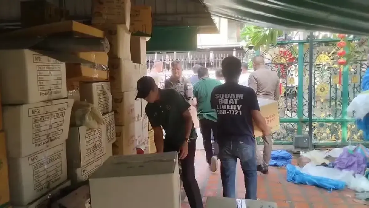 บช.น. ร่วม อย. บุกค้นโกดังกลางกรุง ยึดยาปลอมมูลค่า 100 ล้านบาท