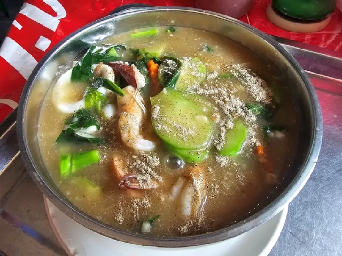 ‘เที่ยวเกาะเกร็ด’ ชิมอาหารรามัญ ที่ร้าน ‘เรือนมอญ ริมน้ำ’