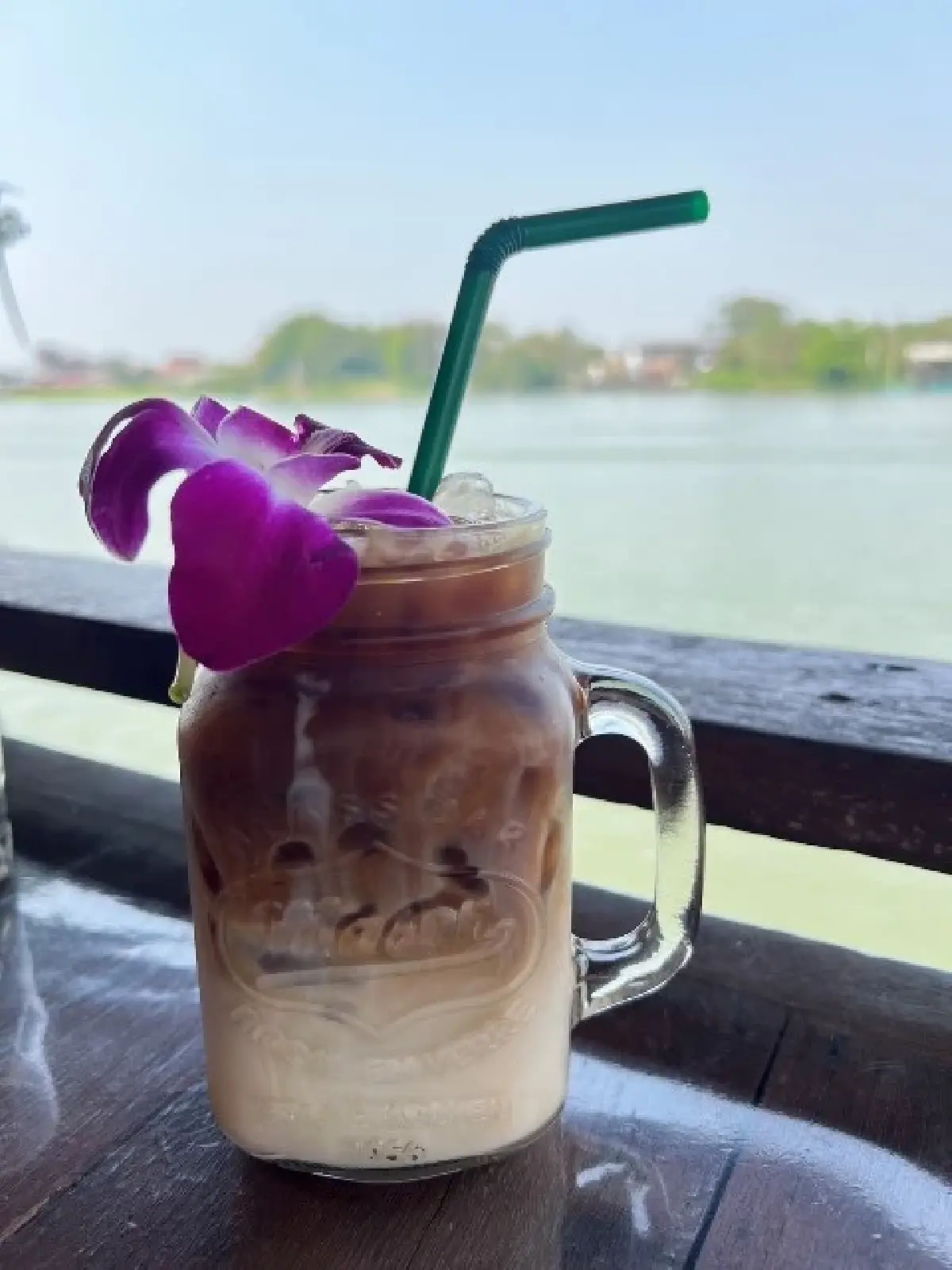 ‘เที่ยวเกาะเกร็ด’ ชิมอาหารรามัญ ที่ร้าน ‘เรือนมอญ ริมน้ำ’