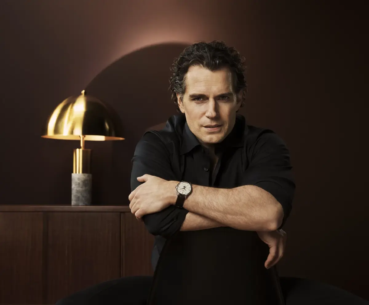 LONGINES ต้อนรับ HENRY CAVILL ตัวแทนของความสง่างามเหนือกาลเวลาในจิตวิญญาณยุคใหม่