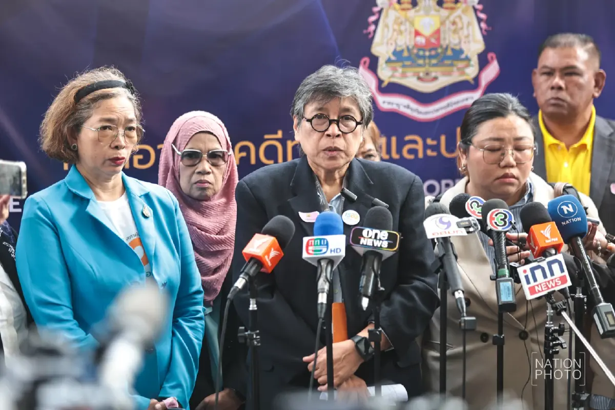 โซเชียลแห่ #saveพิรงรอง หลังศาลสั่งจำคุก 2 ปี ปมเตือน TrueID ขัดกฎ Must Carry