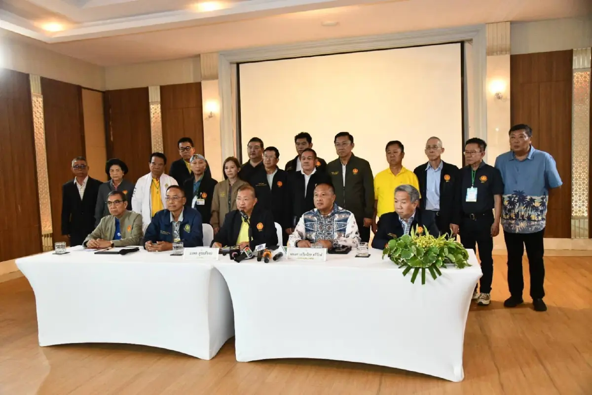 เกมรุกไล่‘ภูมิใจไทย’พ้นรัฐบาล สงครามตัวแทน ทุบ 'สว.สีน้ำเงิน'