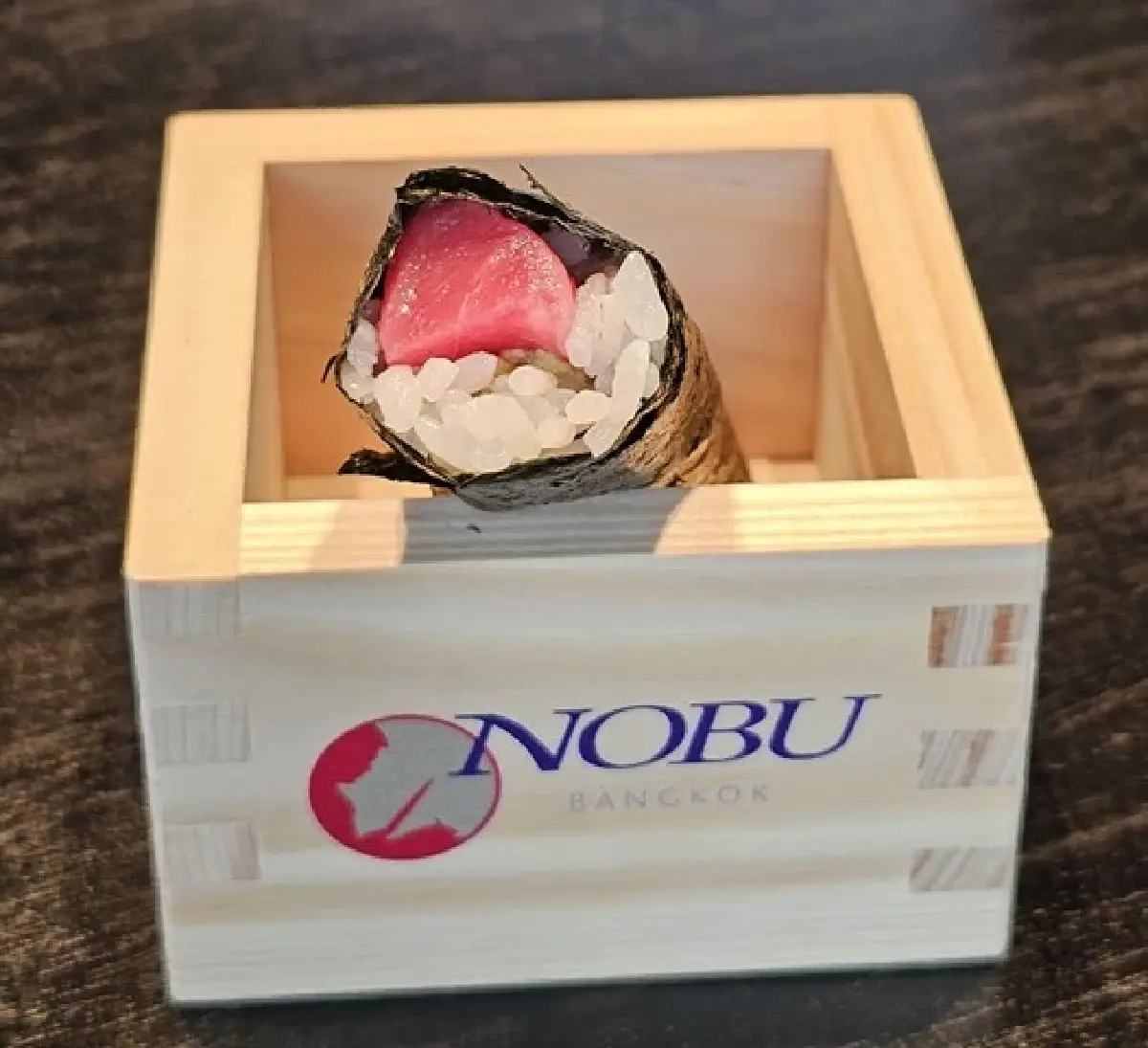 ‘Nobu Bangkok’  เปิดตัว ‘เซตอาหารกลางวัน’ บนชั้น 58 ‘เอญ่า’ ตึกเอ็มไพร์