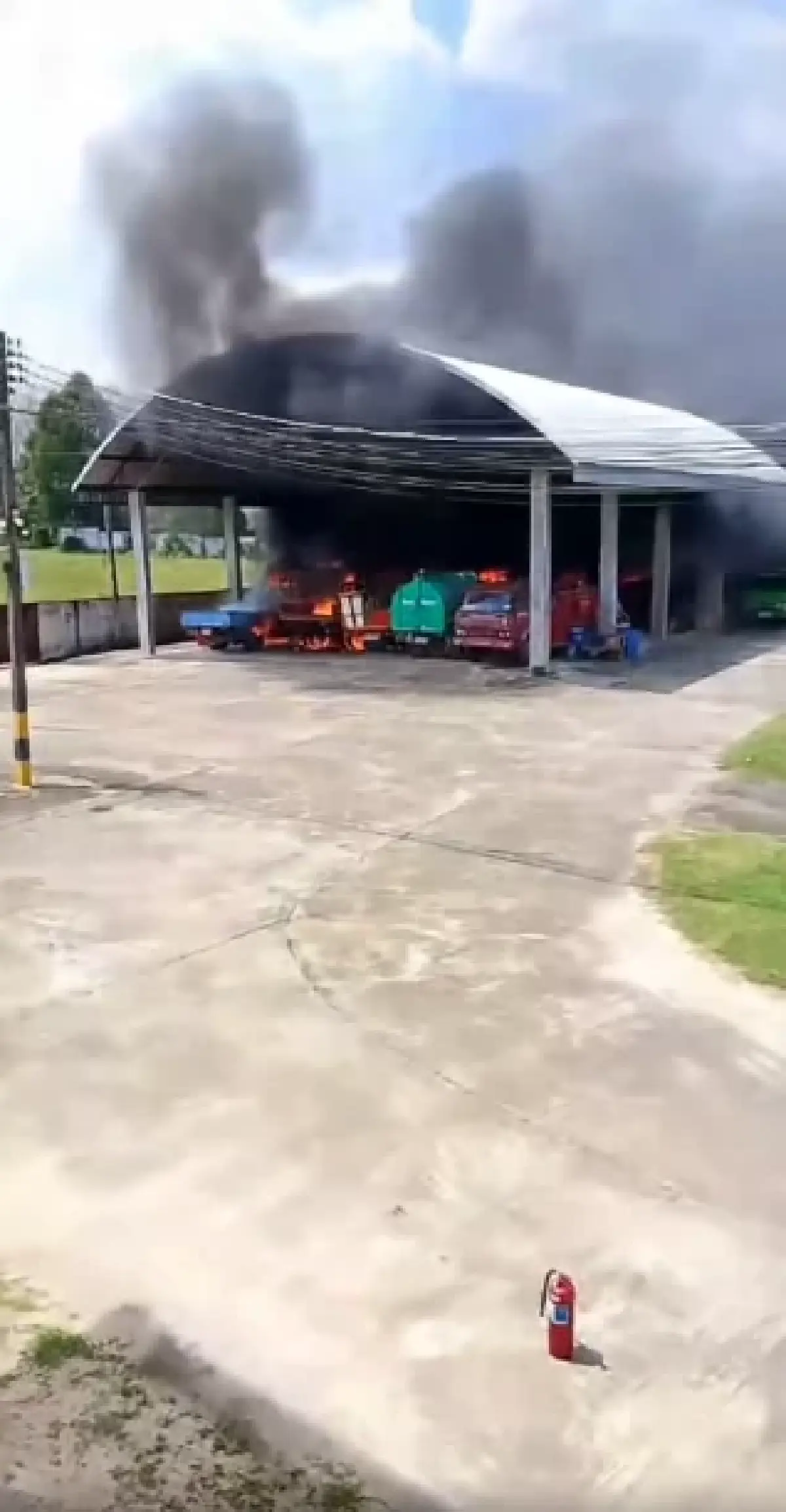 ด่วน! เกิดเหตุระเบิดเทศบาลรือเสาะ นราธิวาส หลังต้อนรับ นายกเทศมนตรีคนใหม่