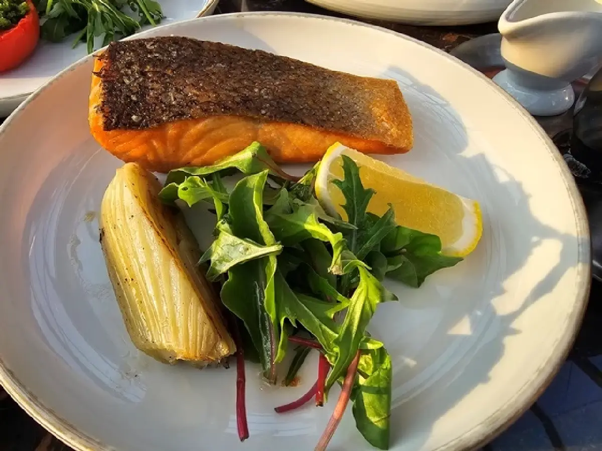 ‘โรแมนติกดินเนอร์’ ริมเจ้าพระยา ที่ ‘เดอะคริสตัลล์กริลล์เฮาส์’