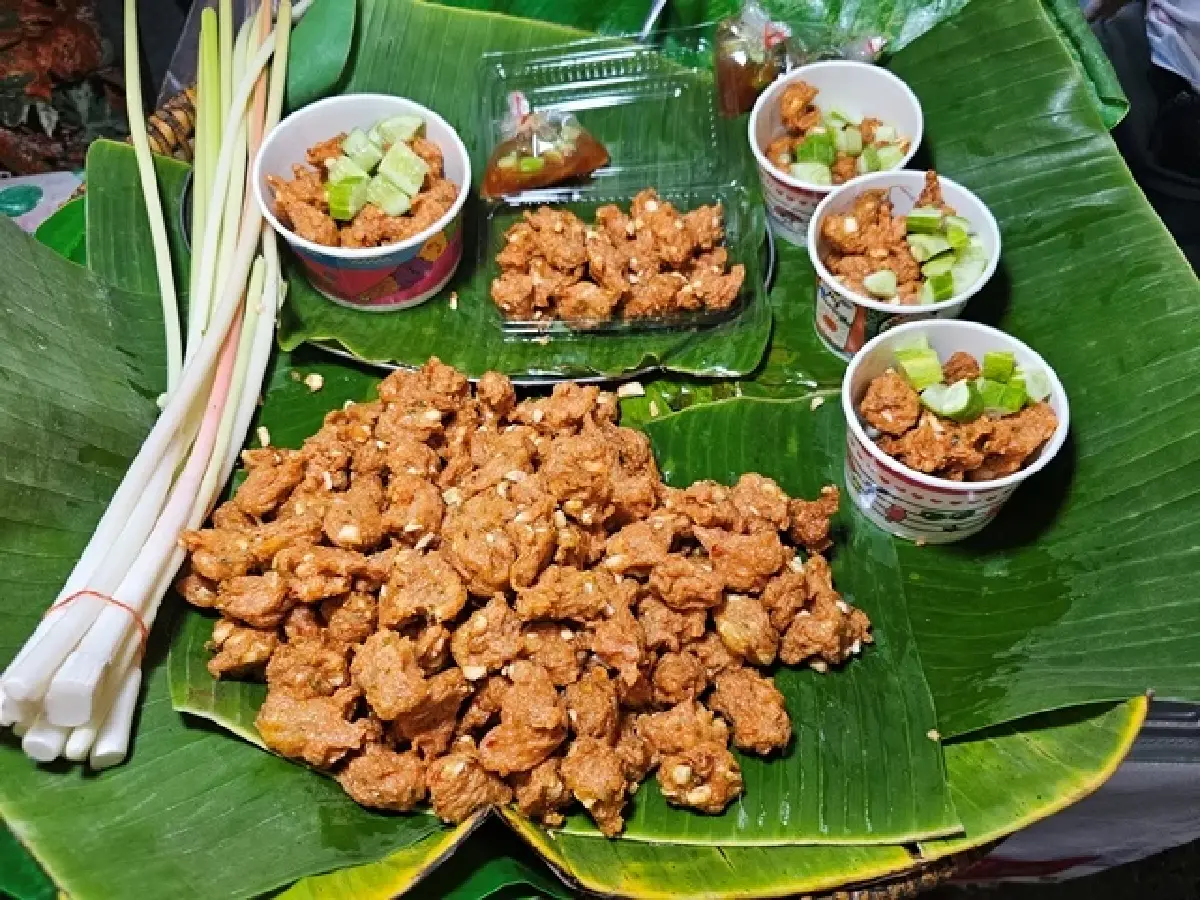 ‘เที่ยวเกาะเกร็ด’ ชิมอาหารรามัญ ที่ร้าน ‘เรือนมอญ ริมน้ำ’