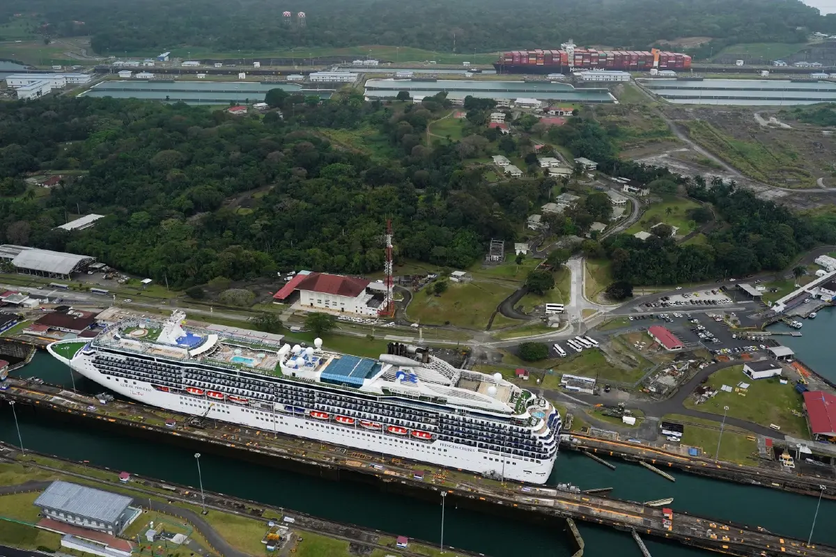 คลองปานามา