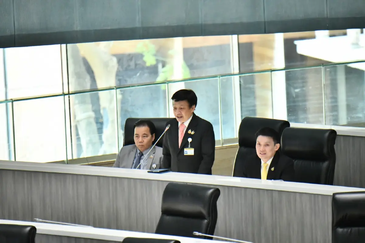 'สว.' ถูกขู่ โดนตัดสิทธิ์ ปมแก้รธน. หวังมติรัฐสภาส่งศาลฯชี้ขาด