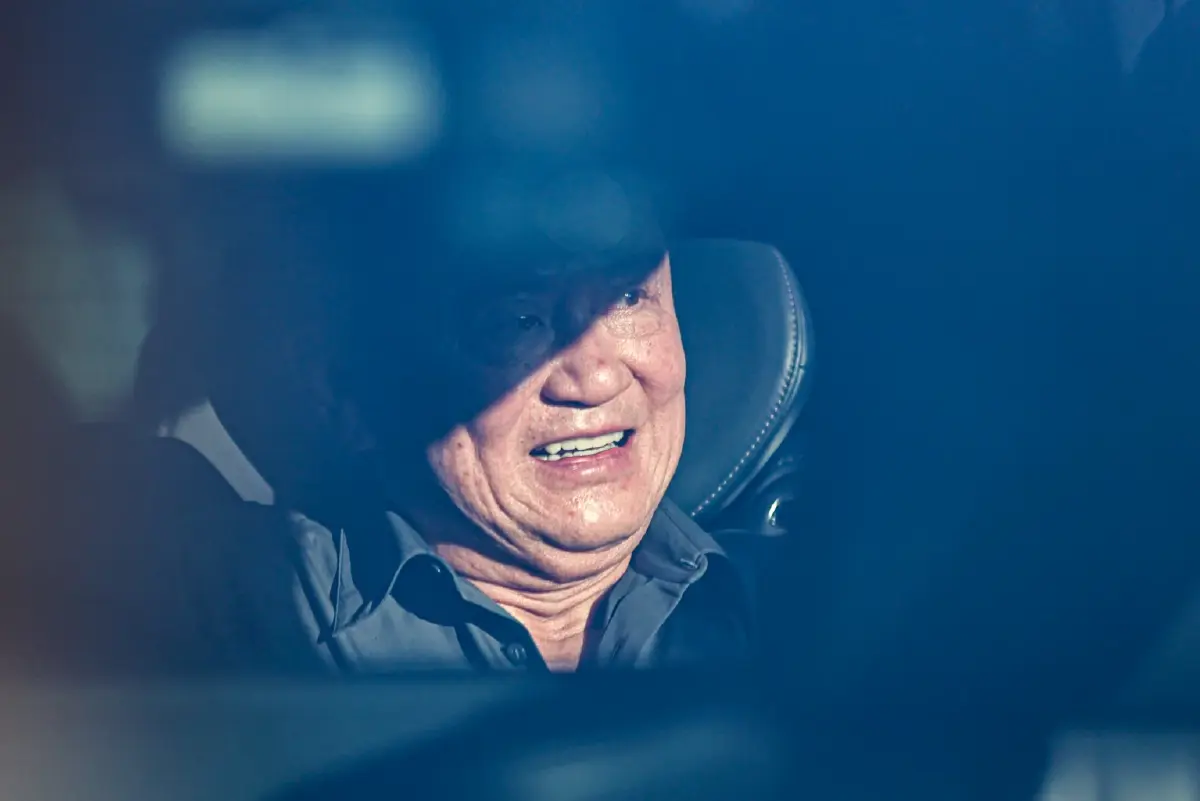 ผ่าเกมรุก‘นายกฯคู่ขนาน’ ล็อกเป้า‘แพทองธาร’ ขยี้ ‘ทักษิณ’