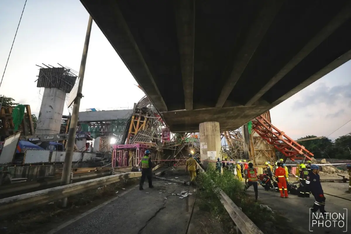 สะพานทางด่วนถล่ม ถนนพระราม 2 เสียชีวิต 7 เจ็บอื้อ เร่งหาผู้ติดค้าง