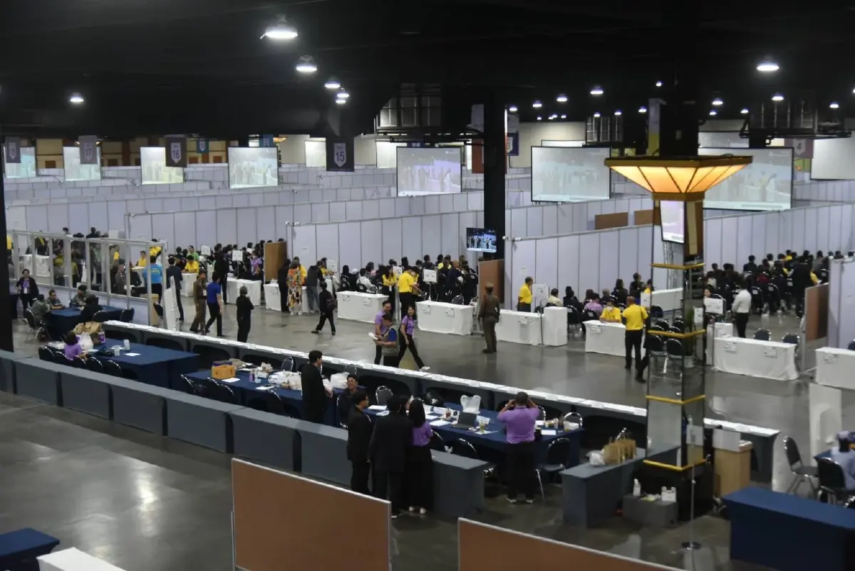 ตรวจแนวรบ สว.สีน้ำเงิน  สงคราม‘ฮั้ว’ ปิดฉาก‘ตายหมู่’