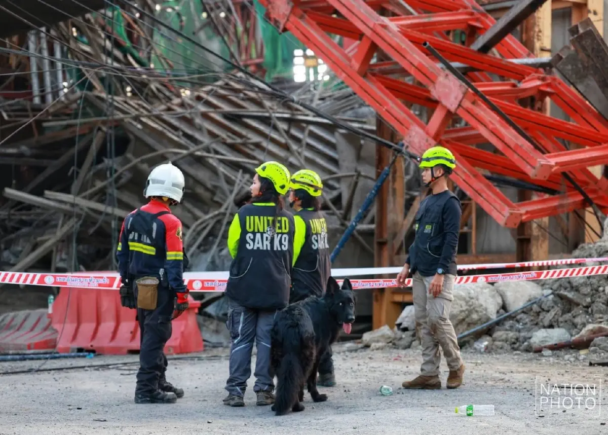สะพานทางด่วนถล่ม ถนนพระราม 2 เสียชีวิต 7 เจ็บอื้อ เร่งหาผู้ติดค้าง
