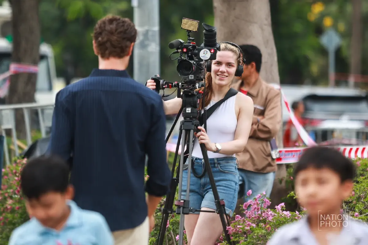 สื่อทั่วโลกเกาะติด เหตุ 'ตึกถล่ม' ยอดผู้เสียชีวิตล่าสุด 12 ราย