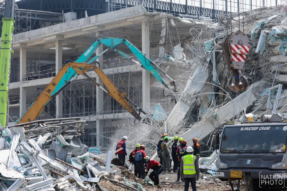 ตึกถล่มจตุจักรล่าสุด อาคาร สตง. พบผู้เสียชีวิตแล้ว 10 ราย สูญหาย 77