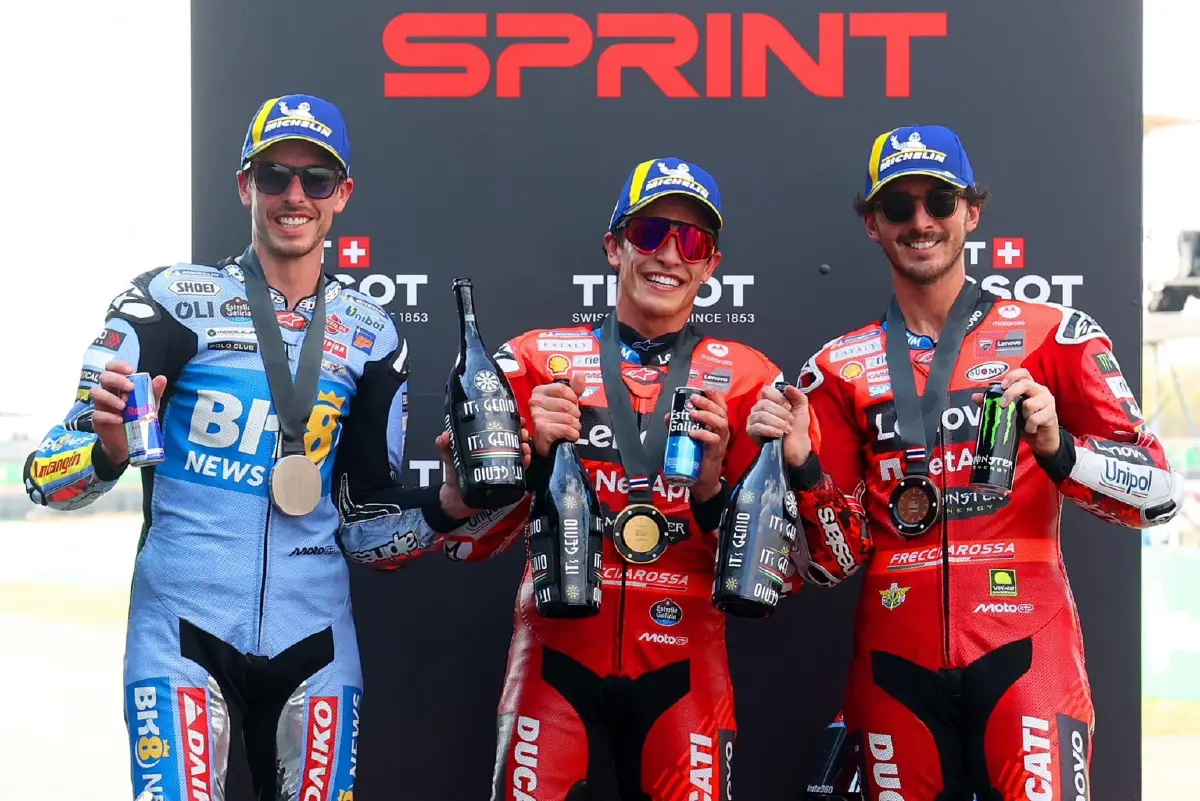 "มาร์ค มาร์เกซ" คว้าแชมป์สปรินท์เรซ - "ก้อง สมเกียรติ" จบที่ 19 MotoGP 2025