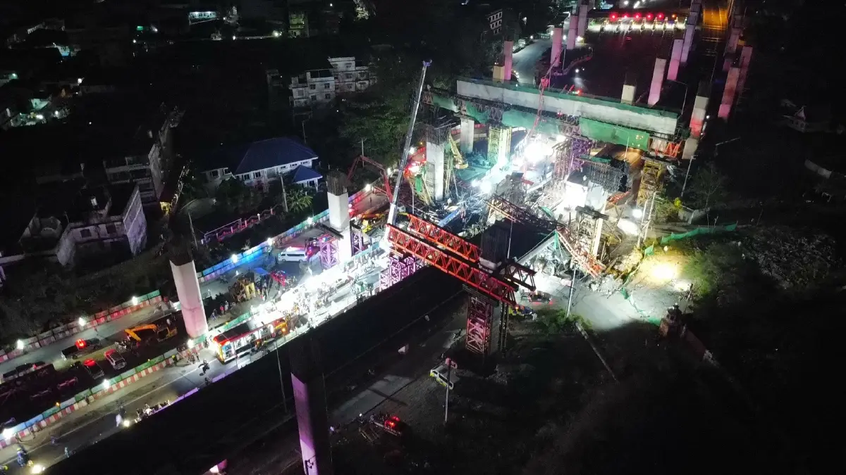 สะพานทางด่วนถล่ม ถนนพระราม 2 เสียชีวิต 7 เจ็บอื้อ เร่งหาผู้ติดค้าง