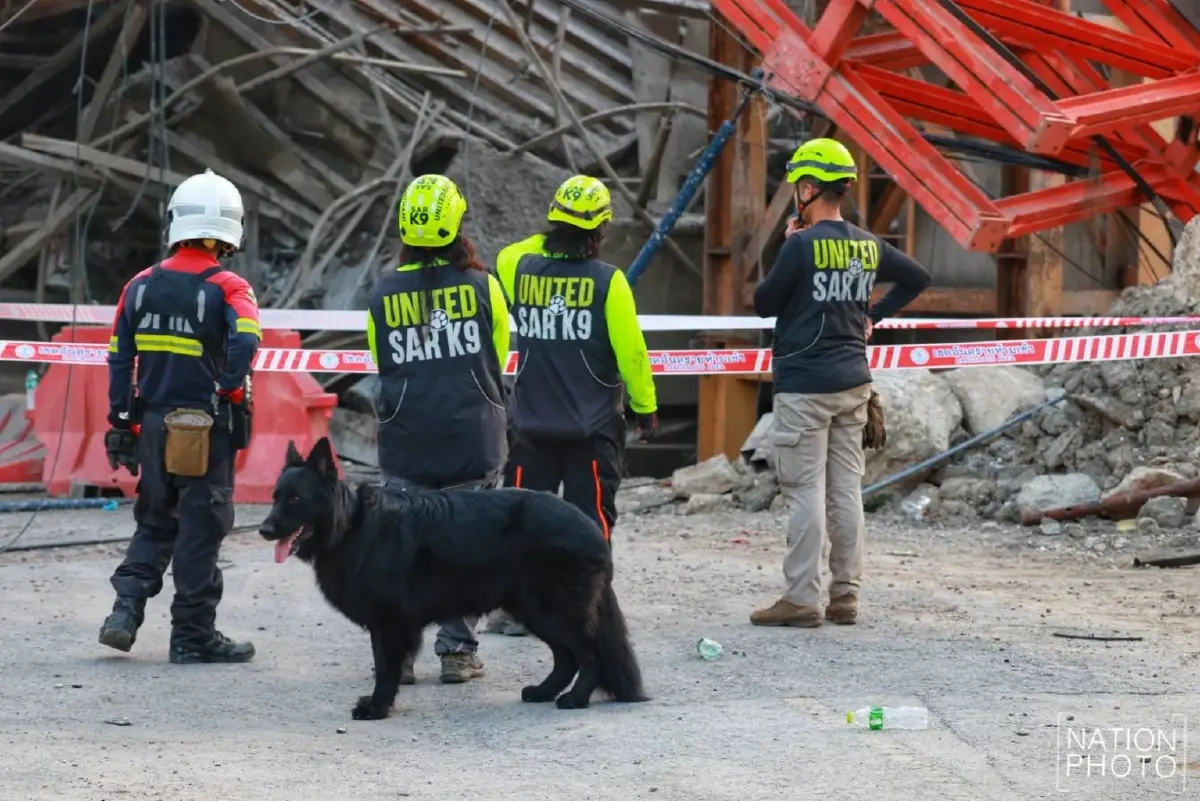 สะพานทางด่วนถล่ม ถนนพระราม 2 เสียชีวิต 7 เจ็บอื้อ เร่งหาผู้ติดค้าง