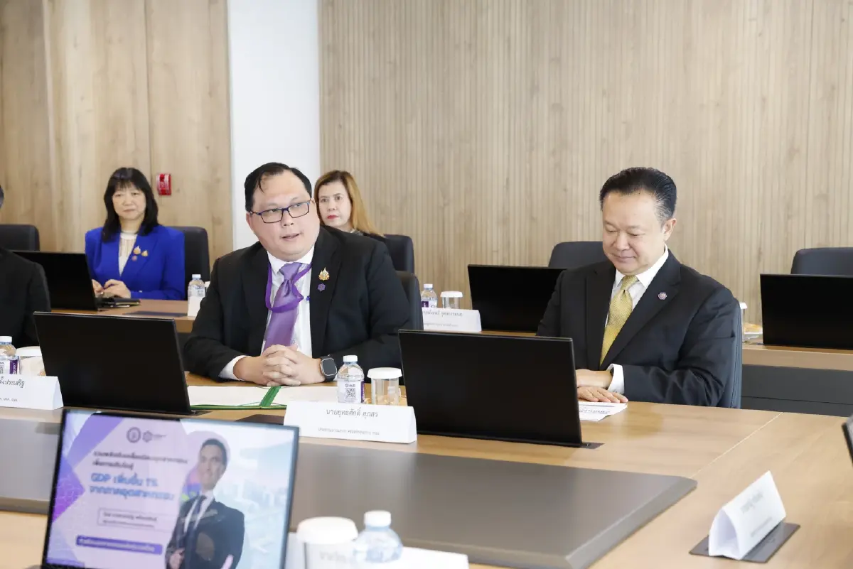 'เอกนัฏ' เร่งหารือกรมโยธาฯ จบปัญหาผังเมือง ลุยดัน GDP +1% ปี 68