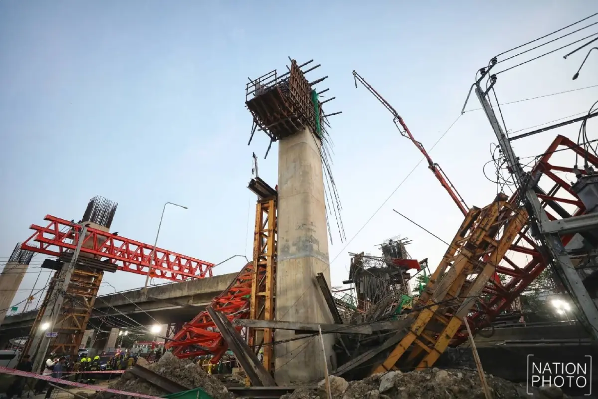สะพานทางด่วนถล่ม ถนนพระราม 2 เสียชีวิต 7 เจ็บอื้อ เร่งหาผู้ติดค้าง