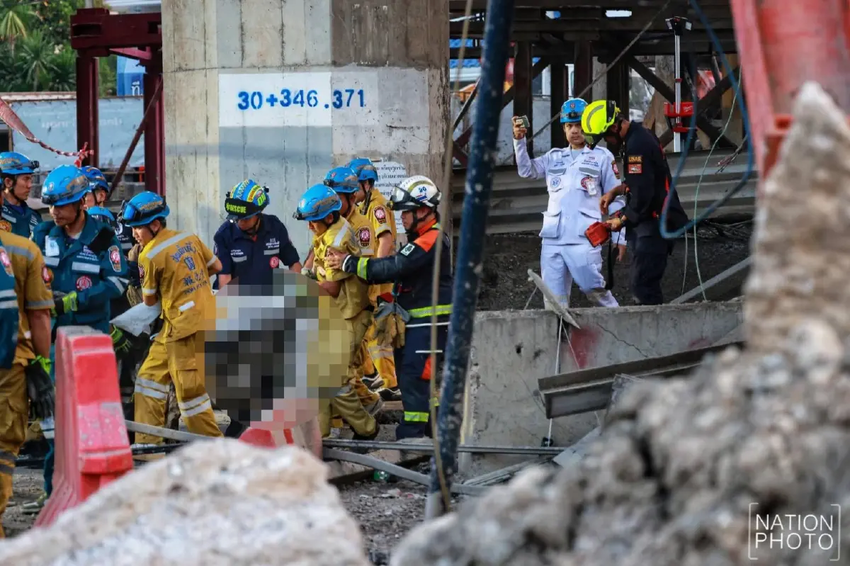 สะพานทางด่วนถล่ม ถนนพระราม 2 เสียชีวิต 7 เจ็บอื้อ เร่งหาผู้ติดค้าง