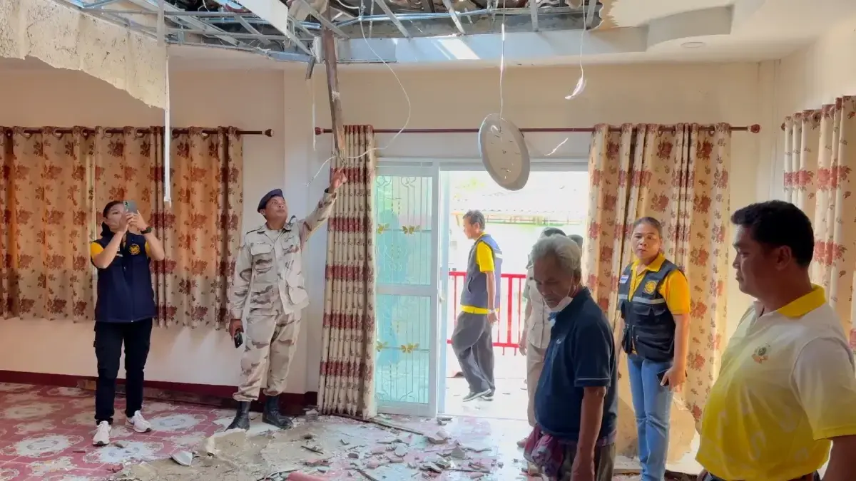 ฤทธิ์พายุฤดูร้อน โรงเรียน สั่งปิดด่วน 1 วัน อาคารเรียนหลังคาปลิวหลุด