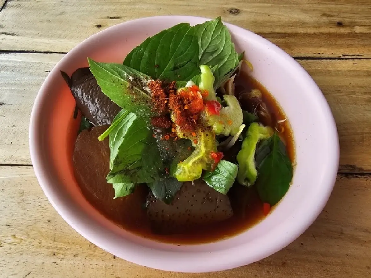 ‘ก๋วยเตี๋ยวไก่มะระ ป.6’ อร่อย แถมยัง 'ถูกและดี' มีอยู่จริง