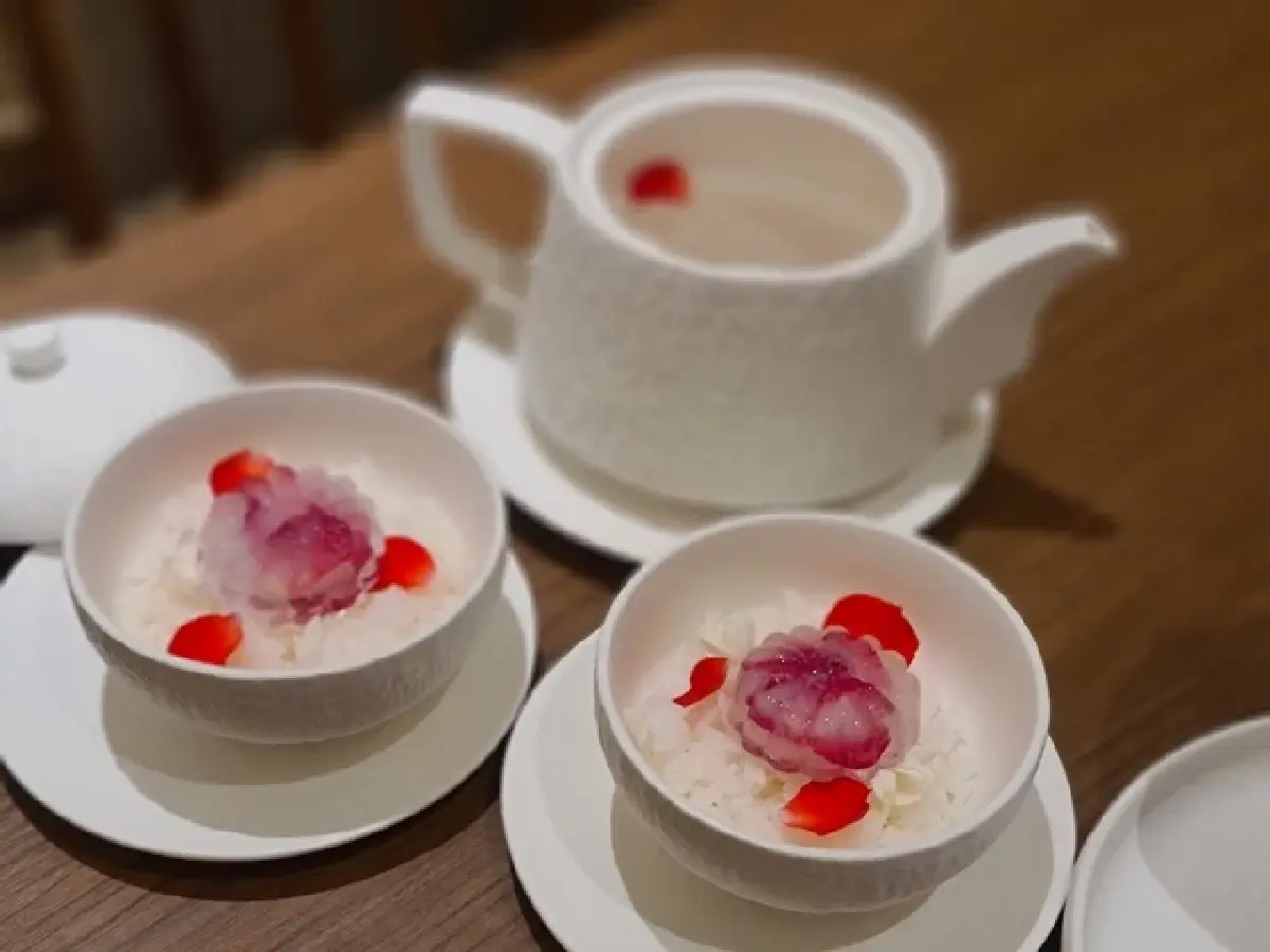 ‘ชุดข้าวแช่’ เมนูคลายร้อนแบบไทย ที่ ห้องอาหาร ‘Bangkok’78’