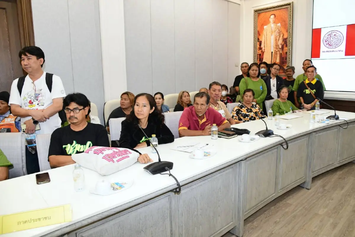 'สุรพงษ์' จ่อย้าย 83 ครัวเรือนย่าน กม.11 ลุย 'บ้านเพื่อคนไทย'