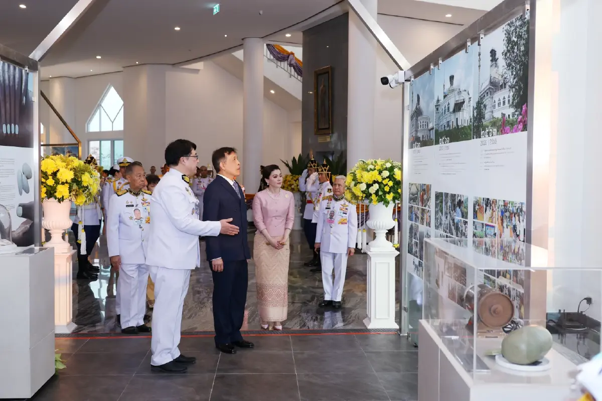 ในหลวง-ราชินี เสด็จฯ ไปทรงประกอบพิธีสมโภชพระสมเด็จองค์ปฐม "พระพุทธเมตตา" ณ วัดเทพประทาน (อธิพร) จ.จันทบุรี